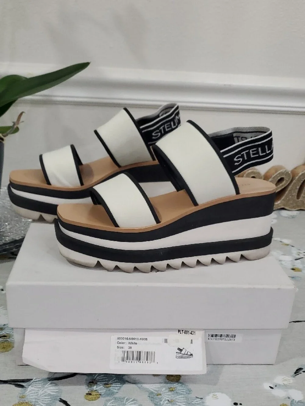 🇮🇹Stella McCartney Elyse Size 39 White/Black Fabric Wedge Sandals